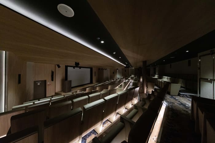 Quark Expeditions_World Explorer_Lecture Theater _1_.jpg